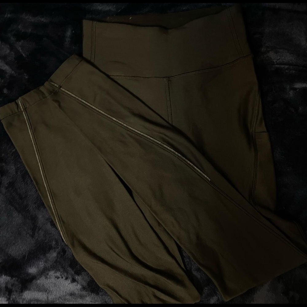 Lululemon Flurry up Fleece lined leggings